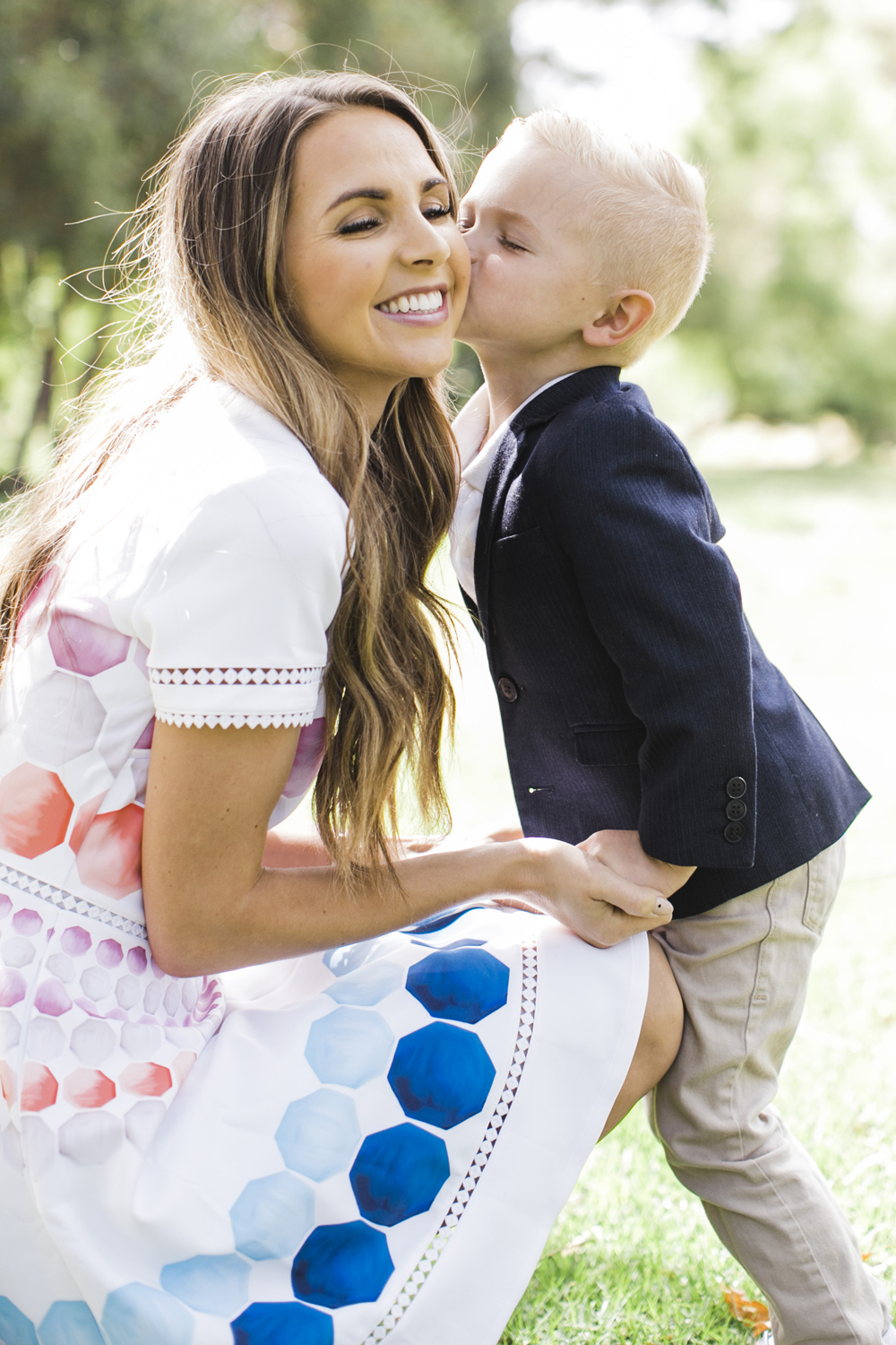 Merrick's Art | Kisses for Mama