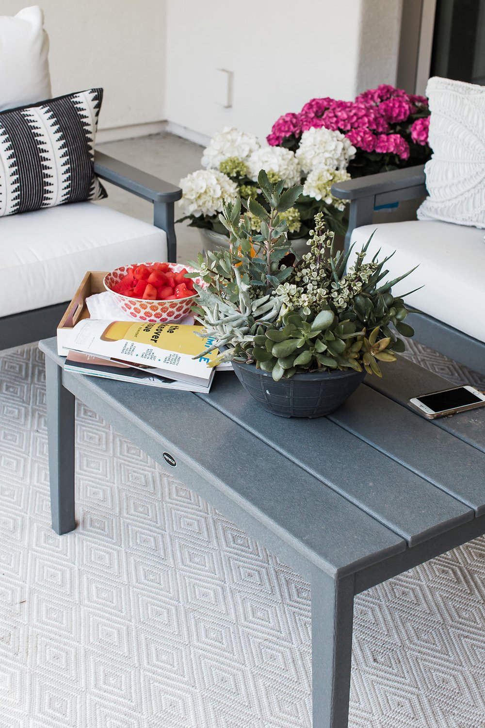 Merrick's Art Outdoor Coffee Table