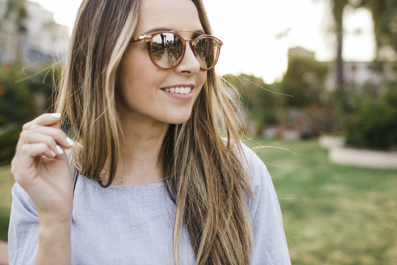 Merrick's Art TOMS sunglasses in ash crystal