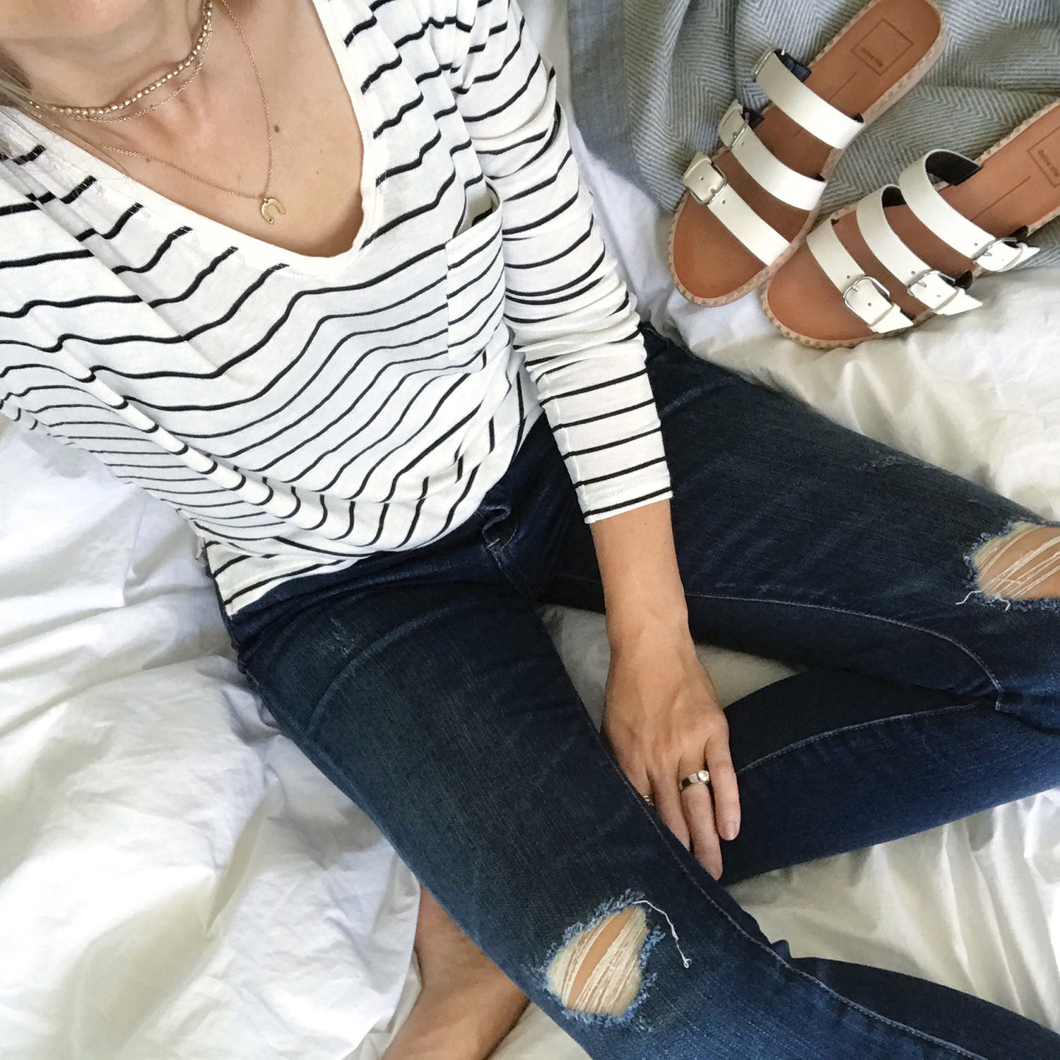 merricksort.com | striped top and ripped skinny jeans