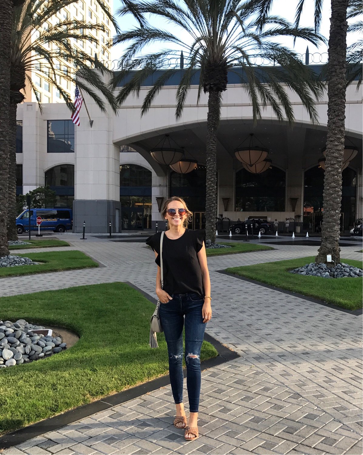 merricksort.com | casual tee and ripped skinny jeans
