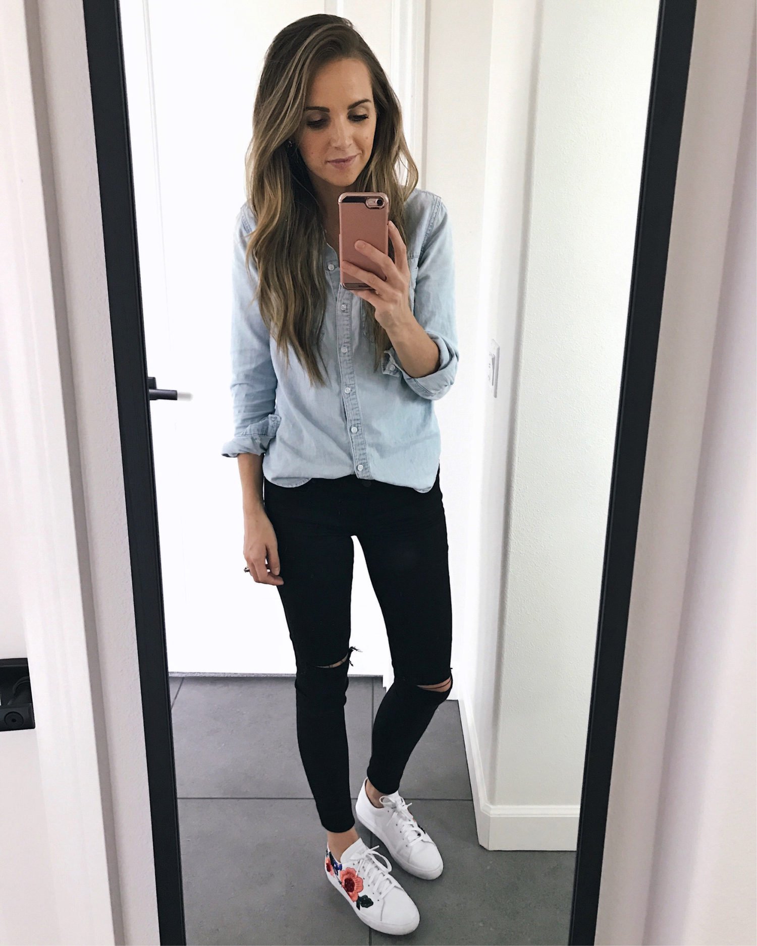 chambray and black skinny jeans | merricksort.com