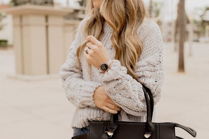 Black and silver daniel wellington watch