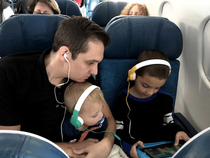 Plane flight on Hawaiian Airlines with our Buddyphones
