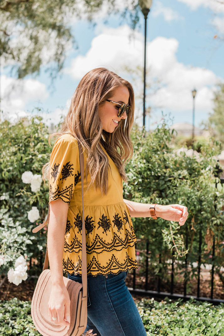 the prettiest little lace top