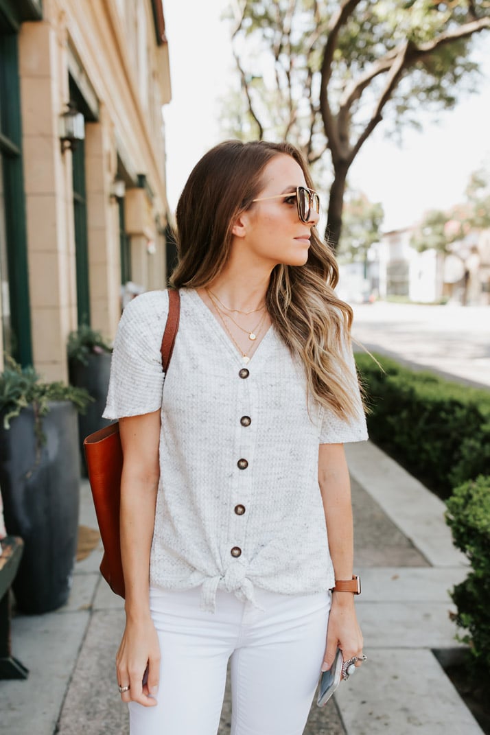 love this cute button down top. Perfect for mom life!