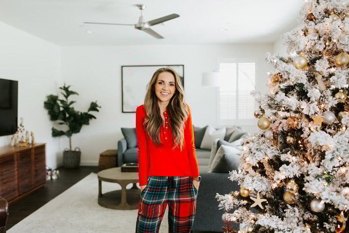 obsessed with this cozy red thermal from aerie