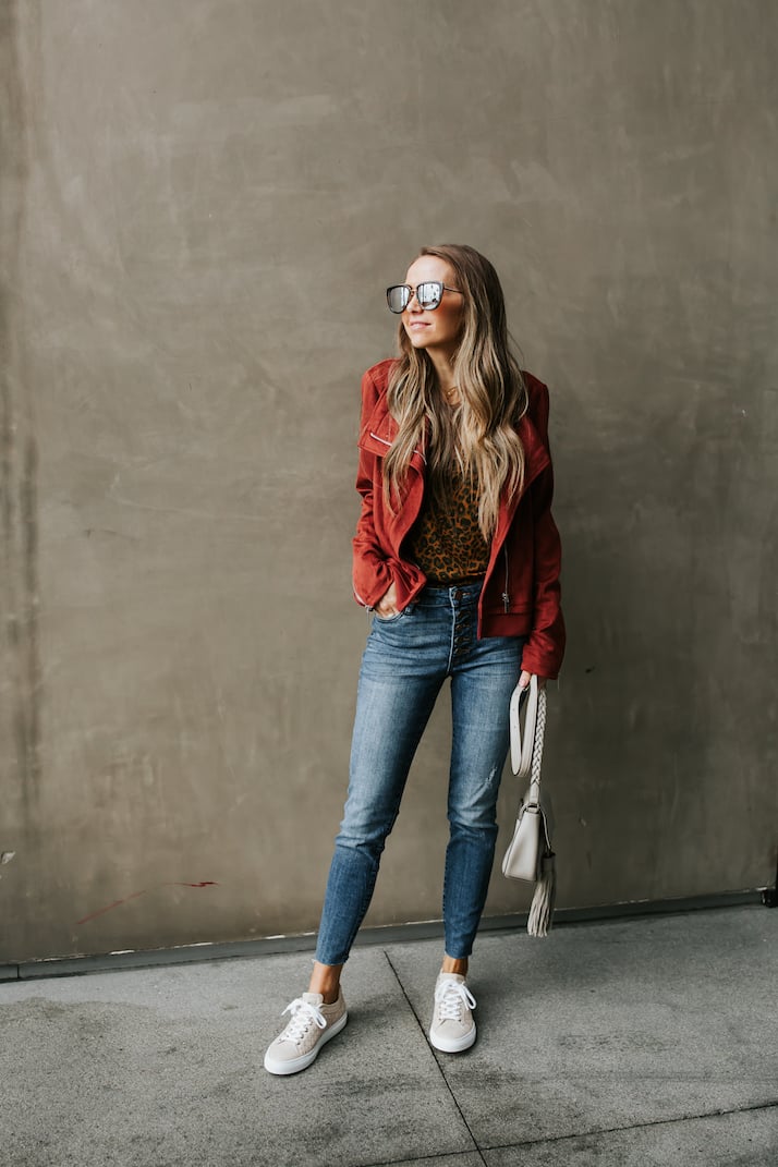 a review of my experience with stitchfix after using it for over a year