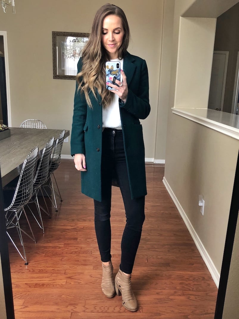 capsule wardrobe black jeans and white sweater