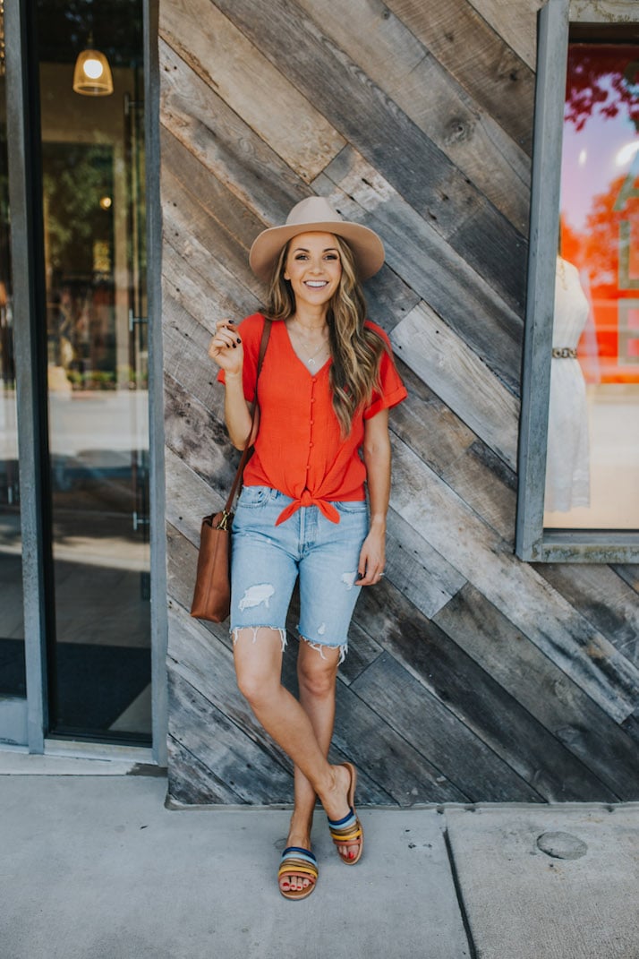 bermuda shorts summer outfit