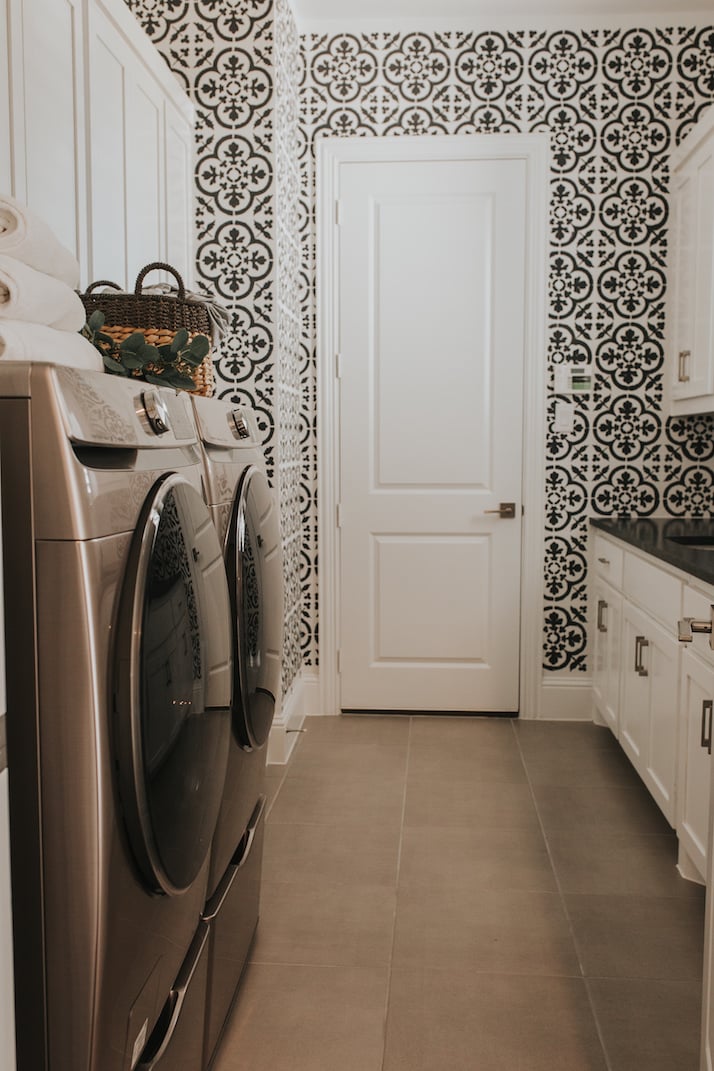 laundry room reveal