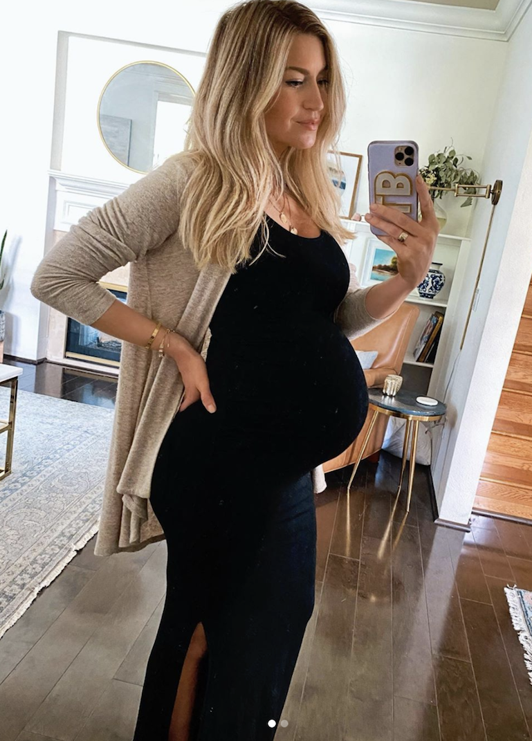 pregnancy outfits third trimester