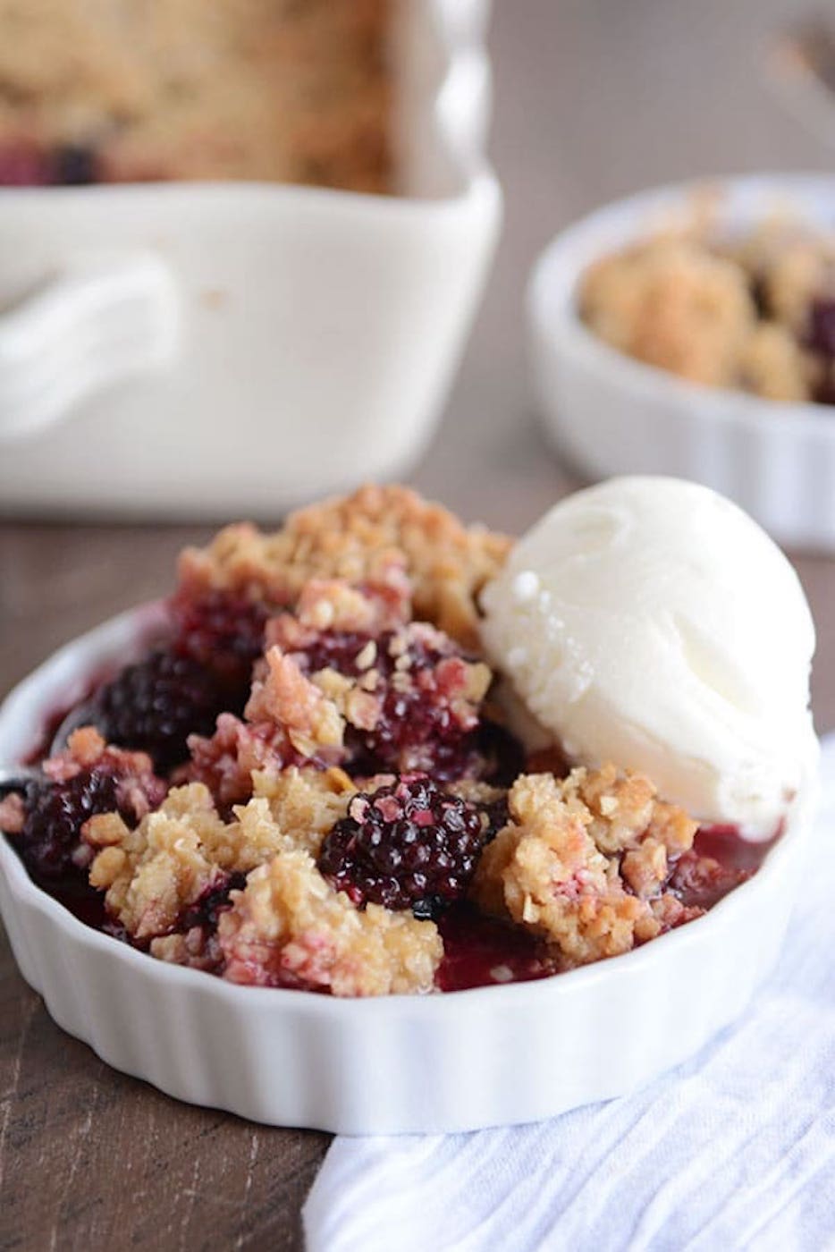 blackberry crisp
