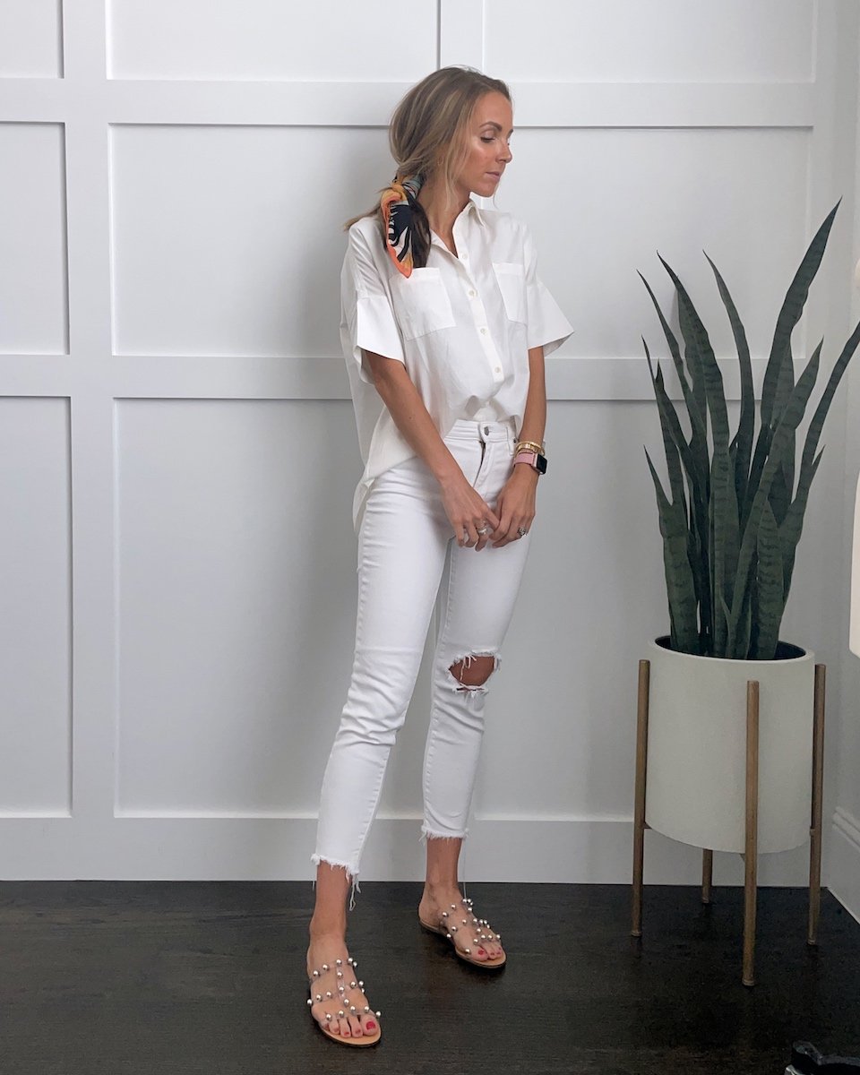 white jeans outfit with white shirt and hair scarf