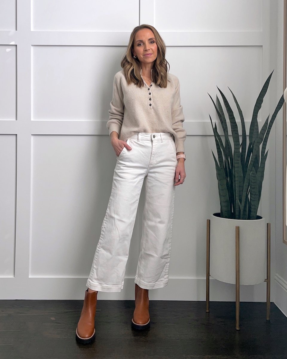 WHITE JEANS WITH CREAM TOP