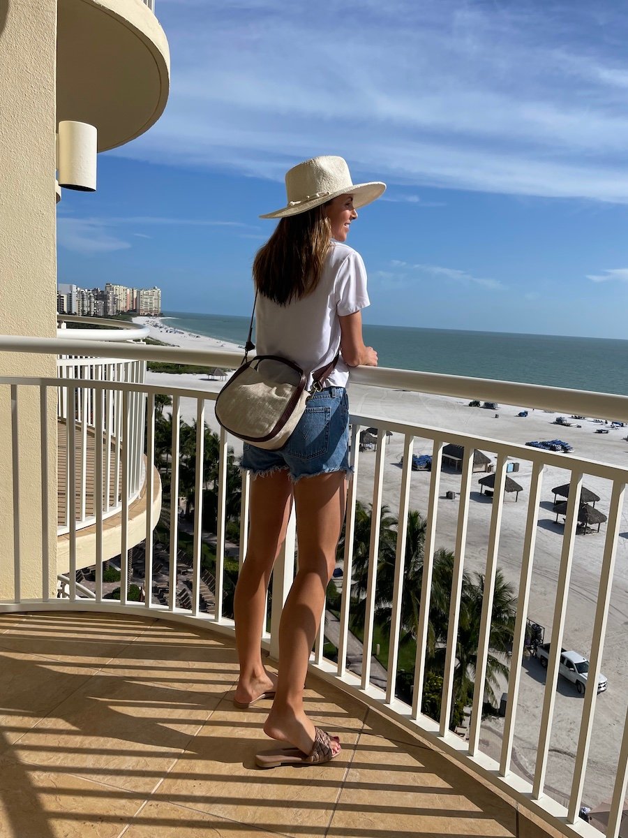 straw hat with linen bag