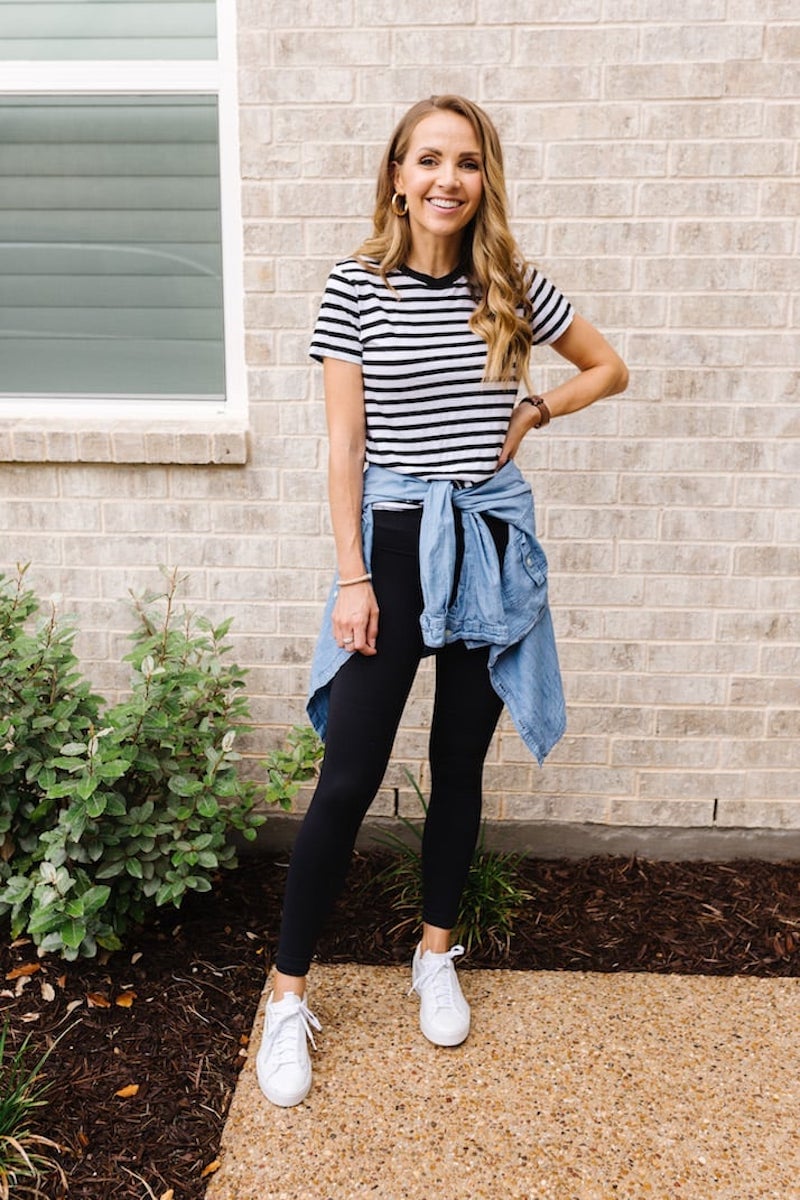 leggings and tshirt