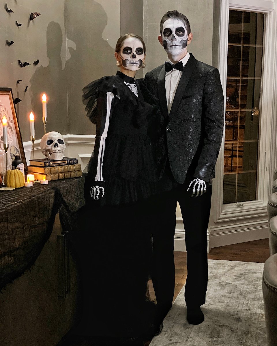 skeleton couple
