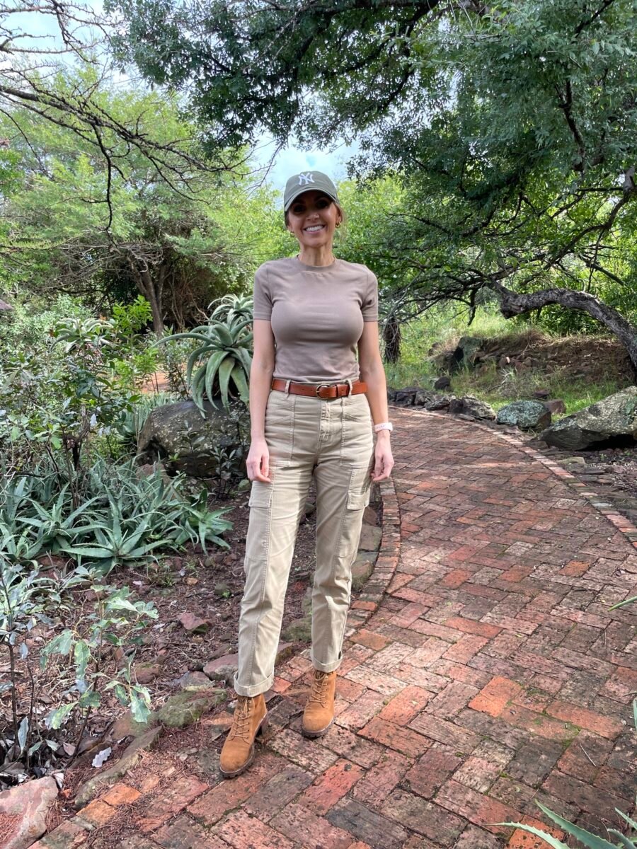 american giant tee, madewell cargo pants