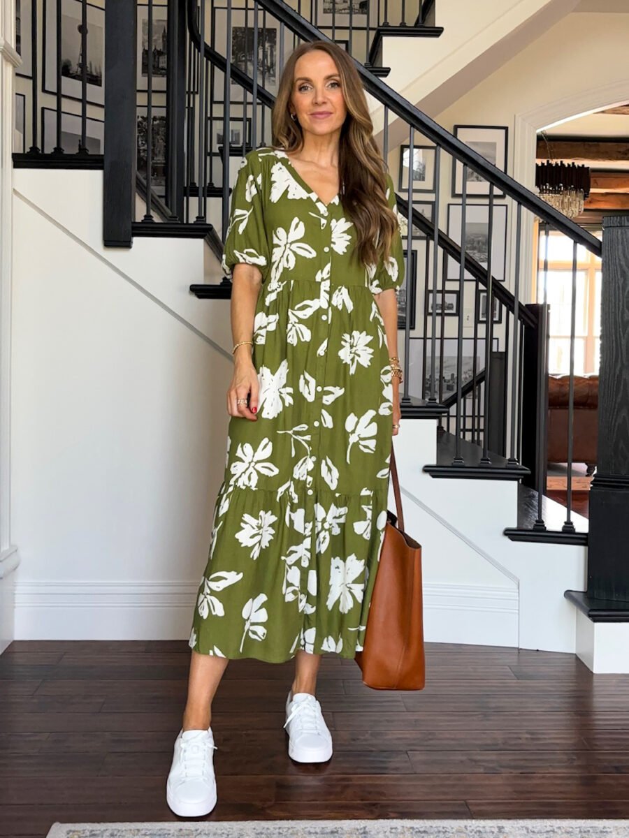 Teacher Outfits, Kohls green floral dress, white kisik sneakers, madewell tote bag