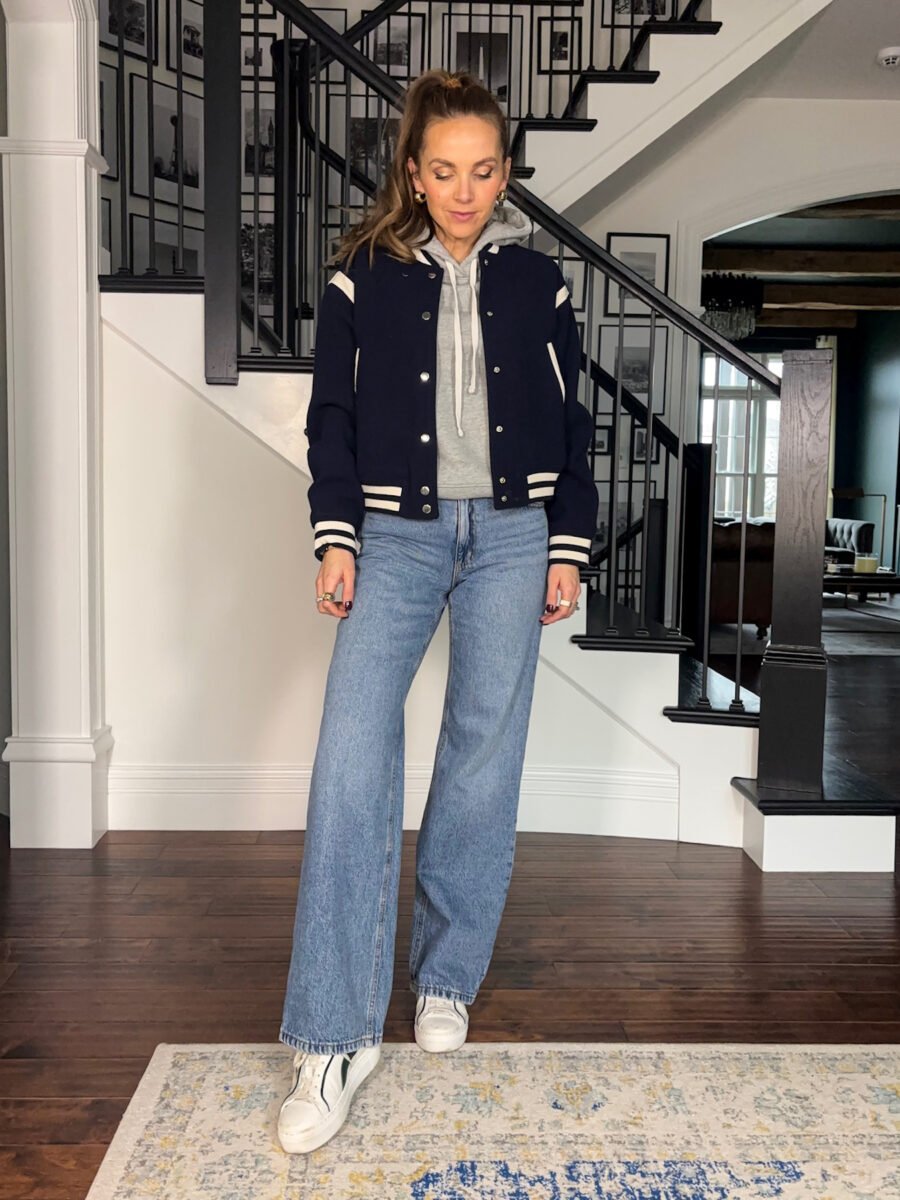 How to wear a bomber jacket - EVERLANE hoodie, avara bomber jacket, dynamite Heidi jeans