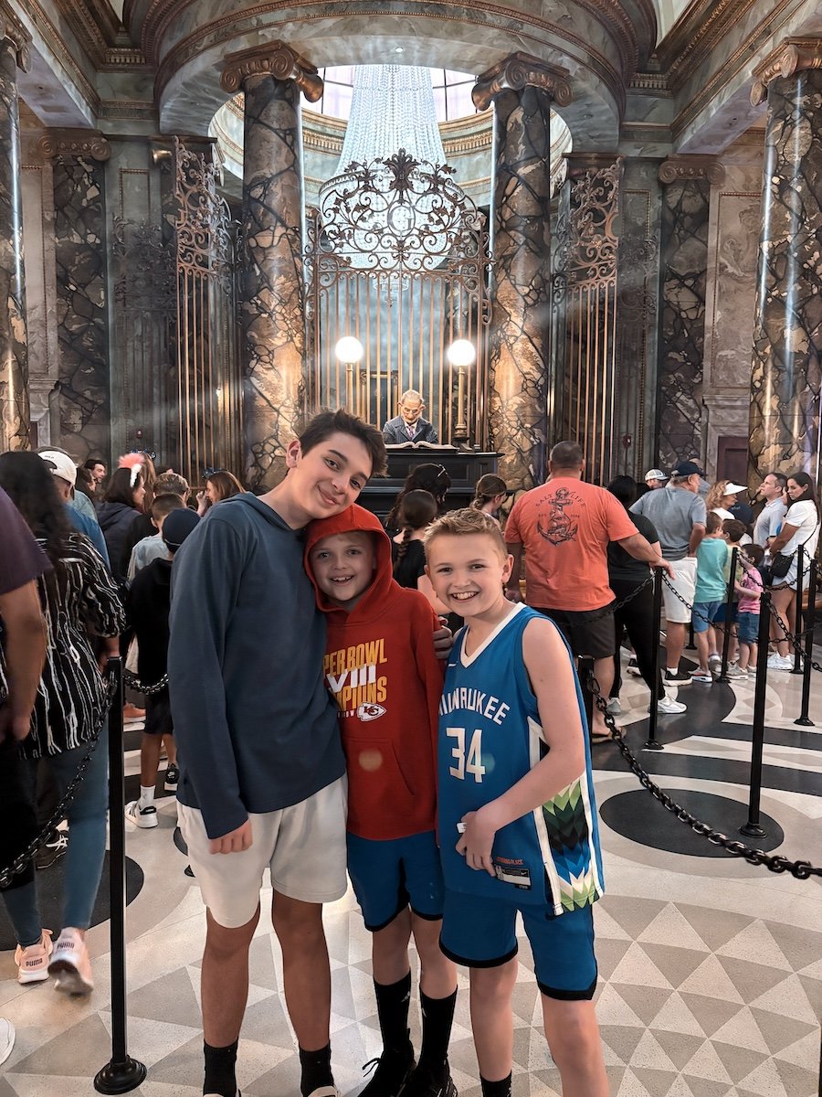 boys in gringotts bank universal studios merricksart