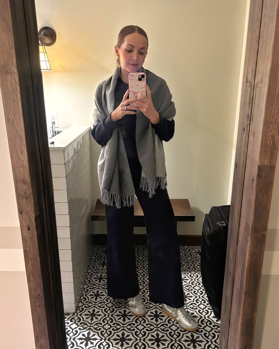 merricksart santa fe travel outfit